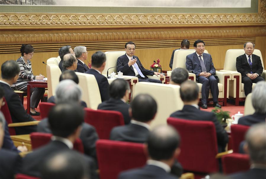China e Japão devem consolidar dinâmica de melhora dos laços, diz premiê Li