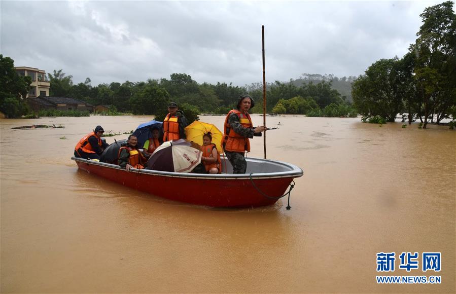 Supertufão Mangkhut deixa quatro mortos no sul da China