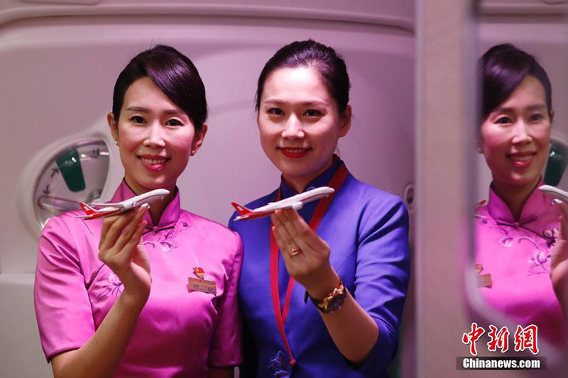 Boeing 787 Dreamliner da Shanghai Airlines realiza primeiro voo