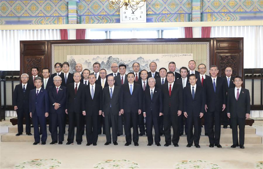 Premiê chinês pede esforços conjuntos para melhorar laços China-Japão