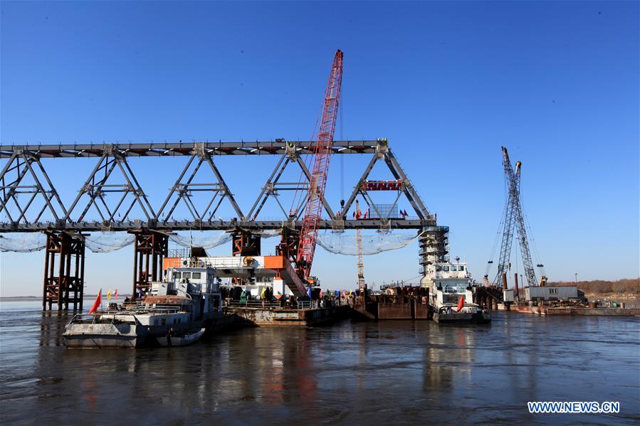 Concluída secção principal da 1ª ponte ferroviária transfluvial na fronteira sino-russa