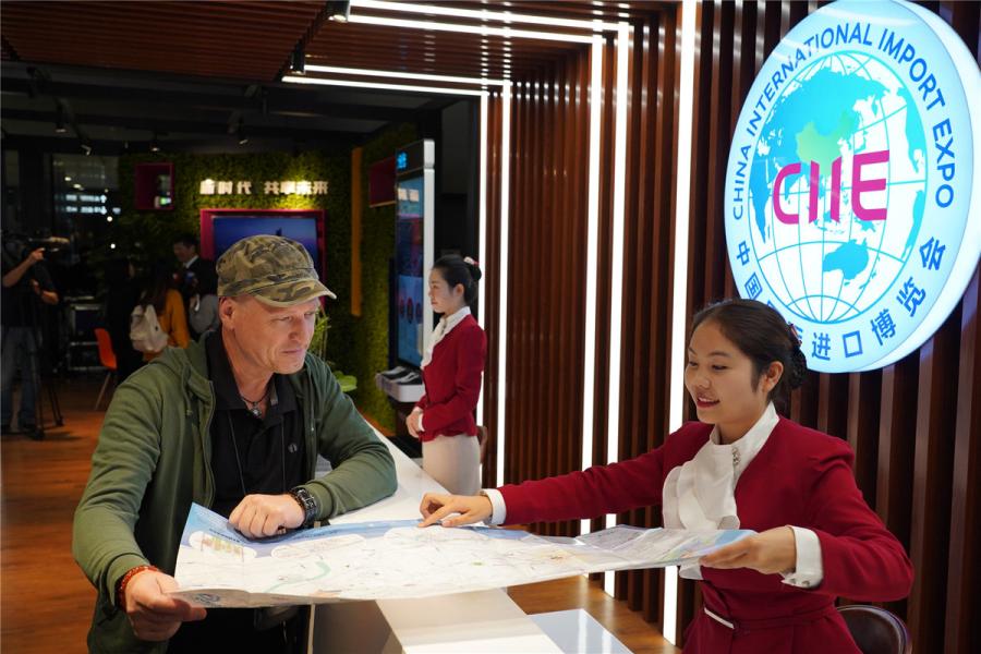 Centro de receção e serviços da CIIE revelado em aeroporto de Shanghai