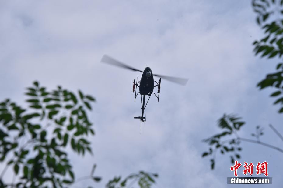 Helicóptero autônomo de reconhecimento-ataque da China AV500W termina testes