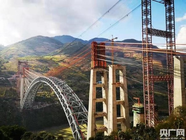 China constrói a maior ponte ferroviária em arco do mundo