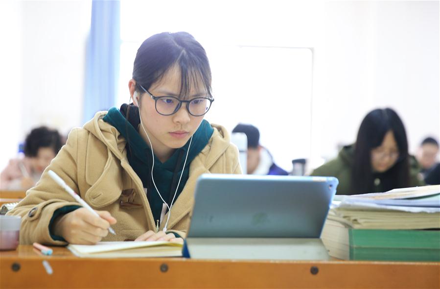 Três milhões de chineses farão processo seletivo para pós-graduação