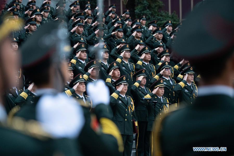 Cerimônia de hasteamento de bandeiras celebra o 19.º aniversário do regresso de Macau à pátria