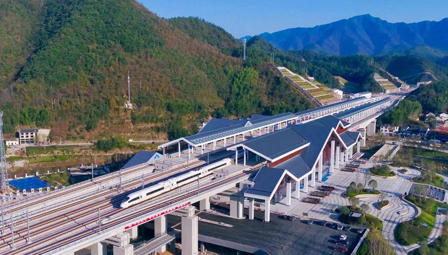 Aberta nova linha ferroviária Hangzhou-Huangshan