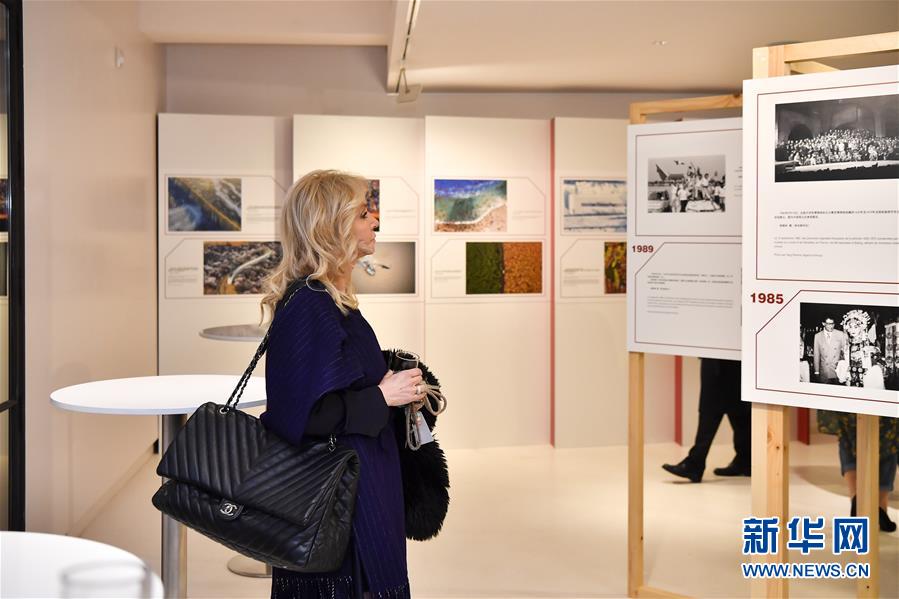 Paris recebe exposição sobre os 40 anos de reforma e abertura da China