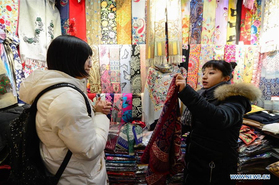 Grande Bazar de Xinjiang recebe 14 milhões de visitantes