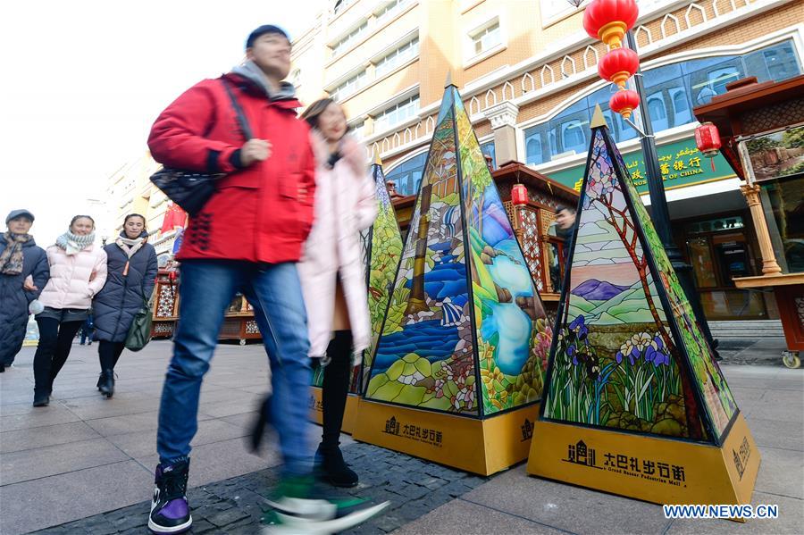 Grande Bazar de Xinjiang recebe 14 milhões de visitantes