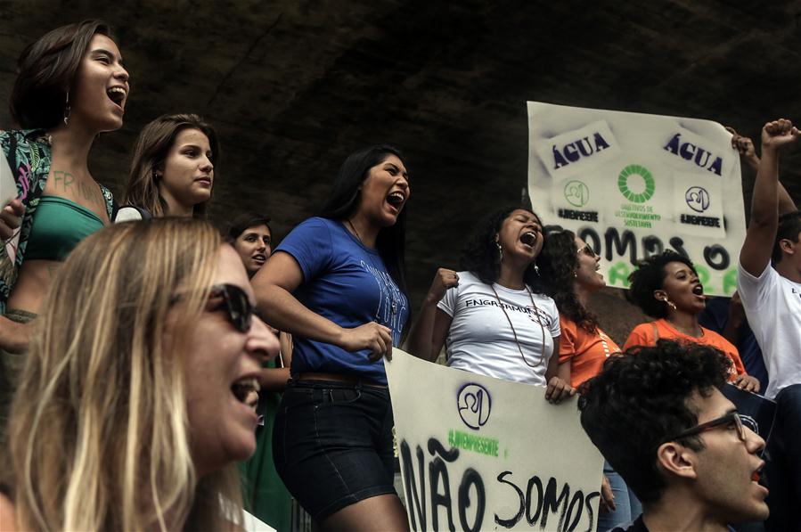 Galeria:Estudantes de São Paulo participam de movimento contra a mudança climática