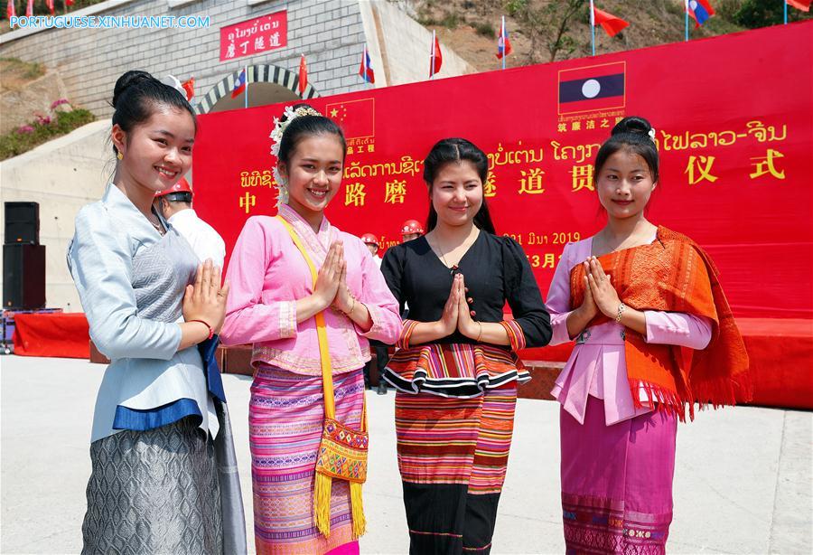 Primeiro grande túnel com mais de 5.000 metros perfurados ao longo da ferrovia China-Laos