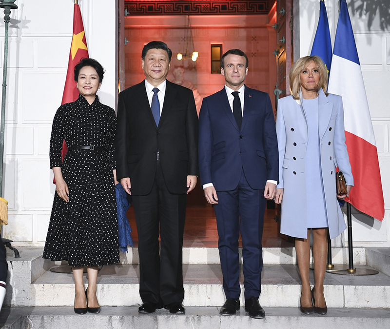 Xi reúne-se com Macron sobre manutenção de relações saudáveis China-França