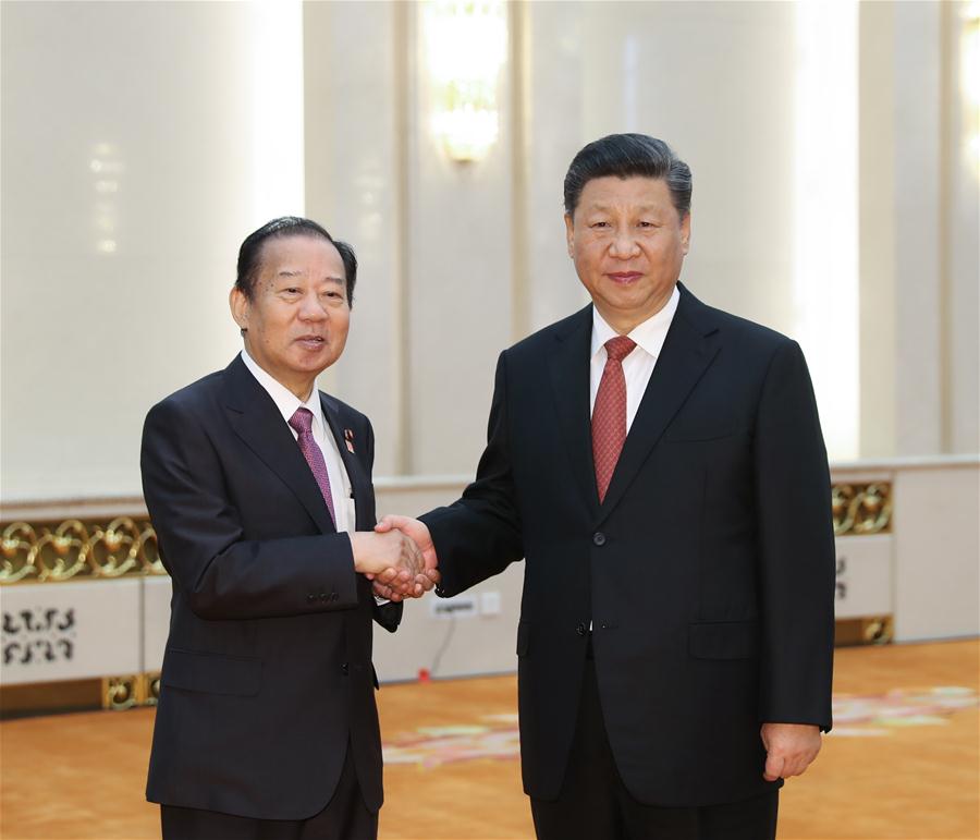 Xi se reúne com enviado especial do primeiro-ministro japonês