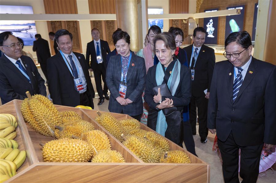 Galeria:Xi e líderes estrangeiros visitam Exposição Internacional de Horticultura