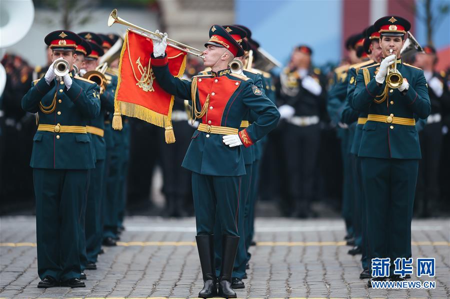 Rússia realiza parada militar do Dia da Vitória