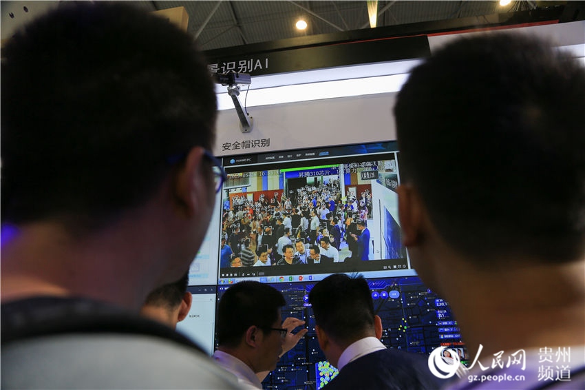 Galeria: China realiza Exposição Internacional da Indústria de Big Data