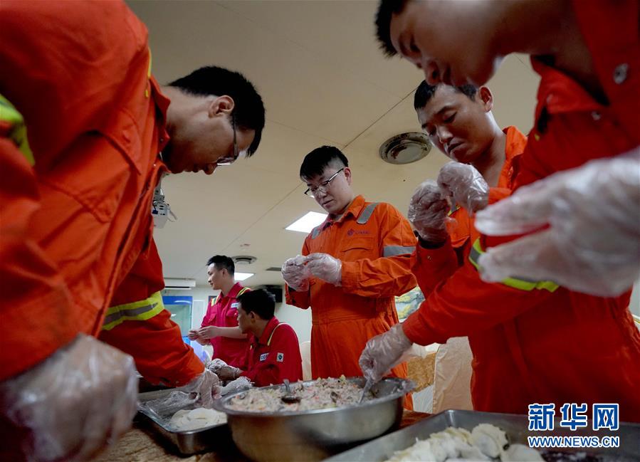 Galeria: Nanhai 2, plataforma lendária de perfuração semi-submersível