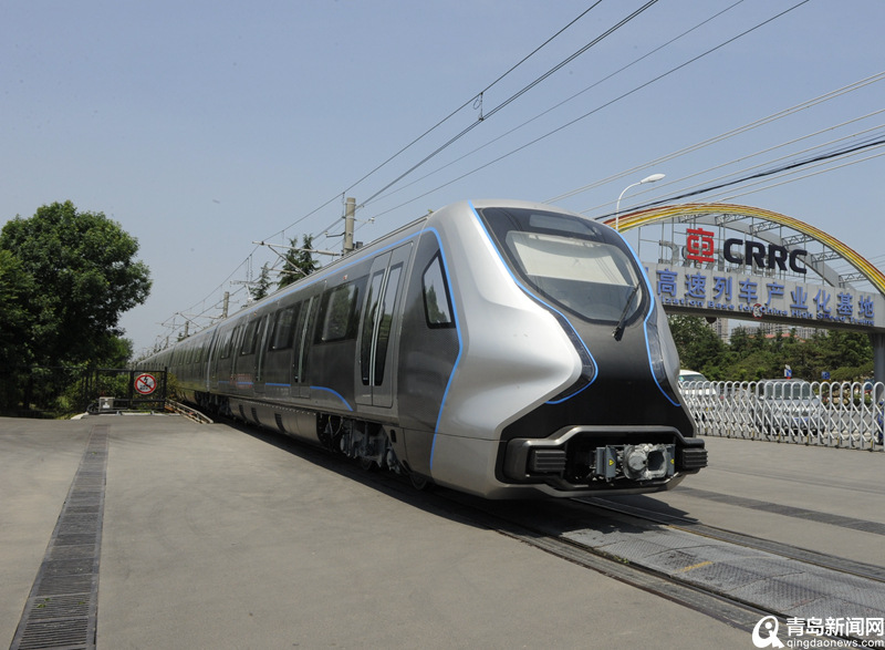 Metrô feito de fibra de carbono completa teste com sucesso em Qingdao