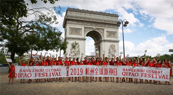 Galeria: Vestido tradicional chinês torna-se moda global