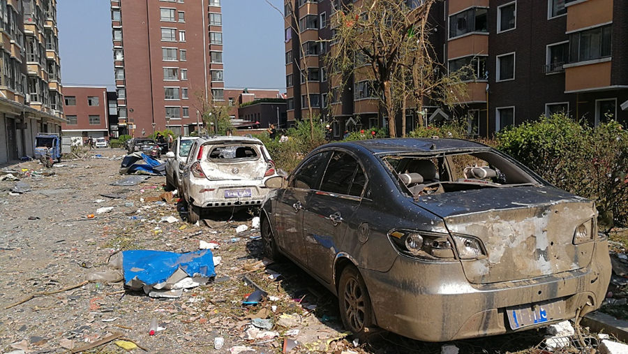 Trabalhos de resgate em andamento após tornado mortal na província de Liaoning