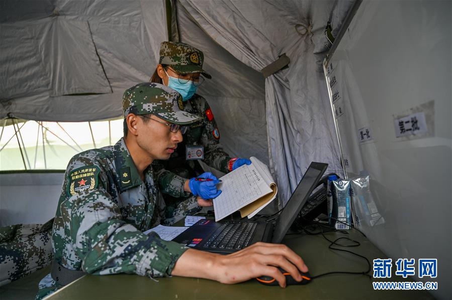 Forças armadas chinesas e alemãs realizam exercícios conjuntos de apoio médico