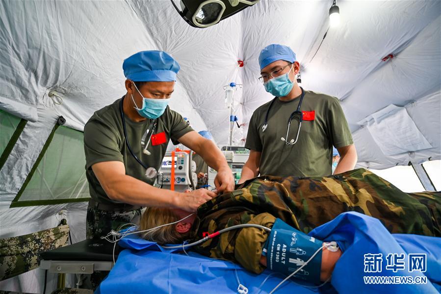 Forças armadas chinesas e alemãs realizam exercícios conjuntos de apoio médico