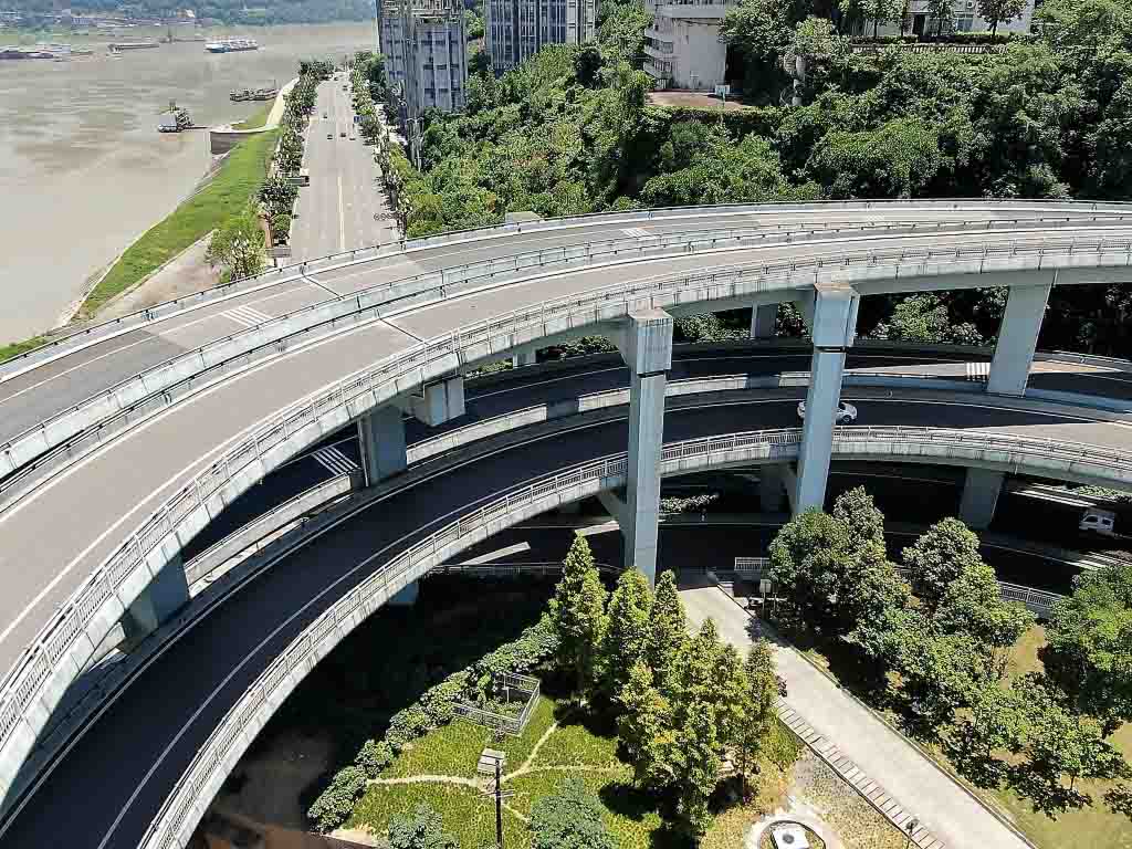 Chongqing: vista aérea do viaduto em espiral de Fuling