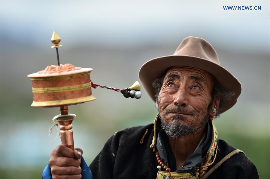 Tibete: realizado ritual de Thangka no mosteiro de Tashilhunpo 