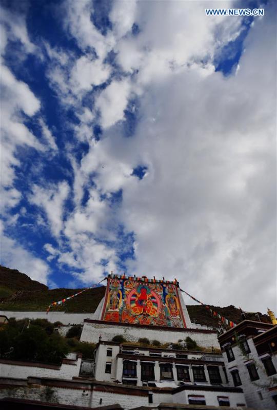 Tibete: realizado ritual de Thangka no mosteiro de Tashilhunpo 