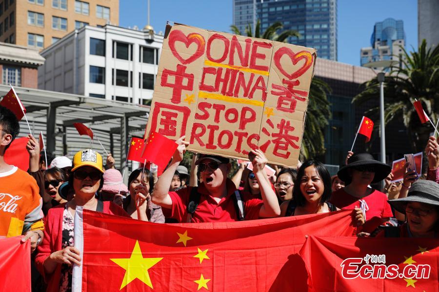 Chineses em São Francisco pedem o fim da violência em Hong Kong