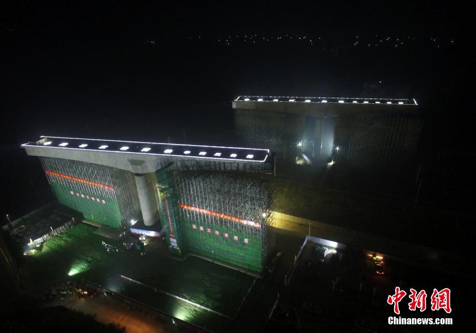 Rotação de ponte ferroviária Tianjin-Baoding concluída com sucesso