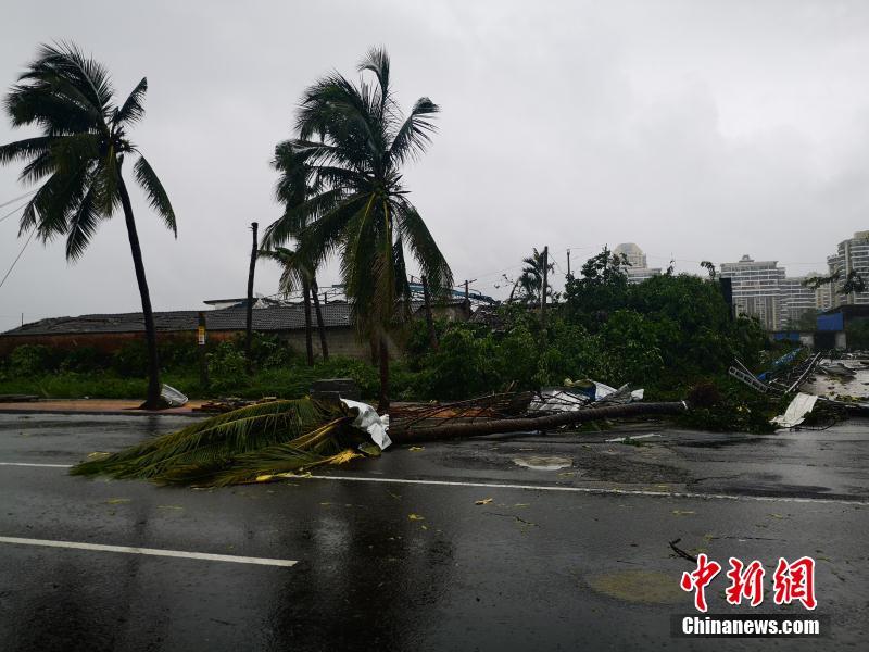 Tornado deixa 8 mortos em Hainan