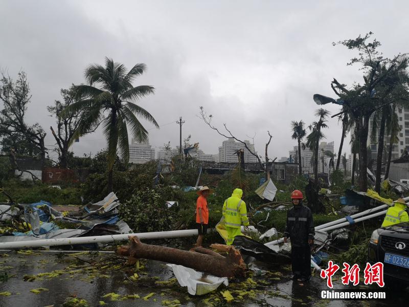 Tornado deixa 8 mortos em Hainan