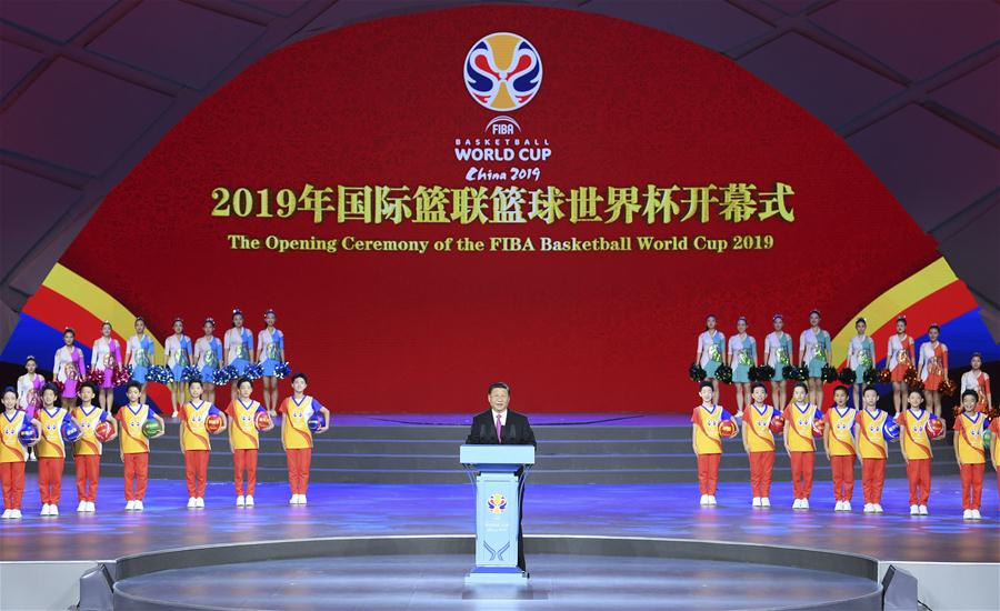 Xi participa da cerimônia de abertura da Copa do Mundo de Basquete FIBA 2019