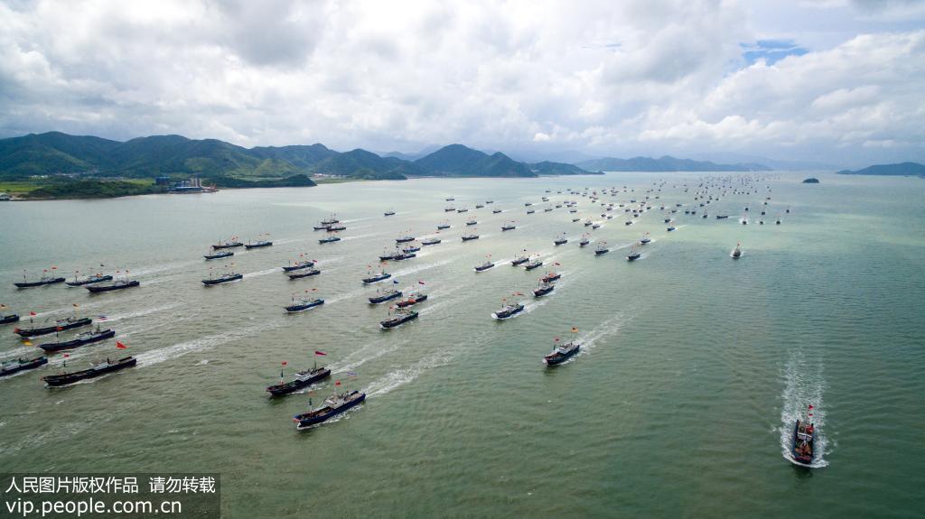 Temporada de pesca começa no Mar da China Oriental