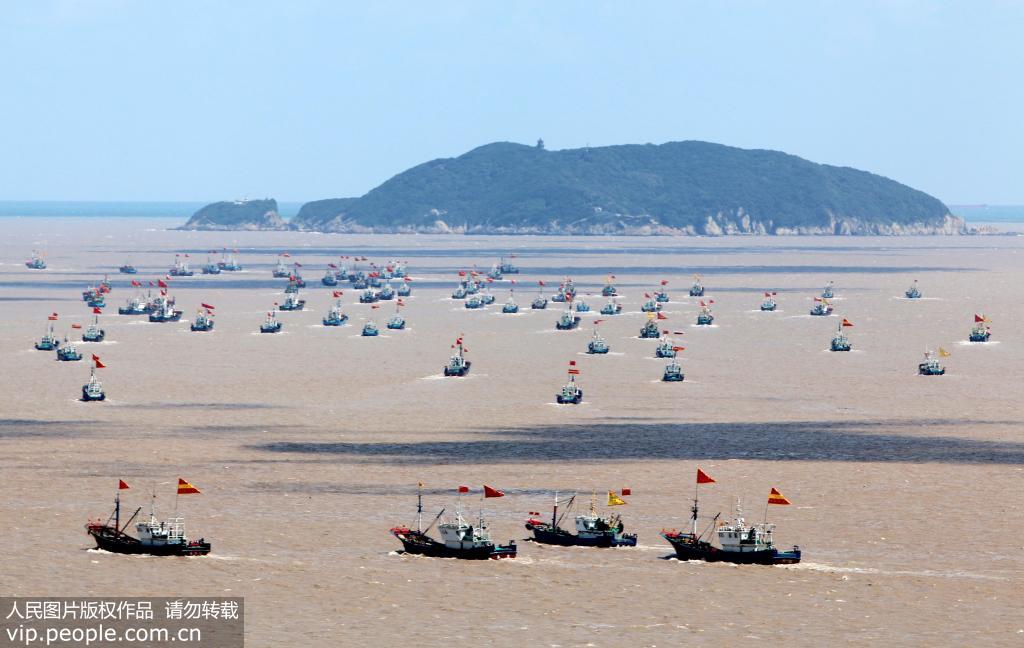 Temporada de pesca começa no Mar da China Oriental