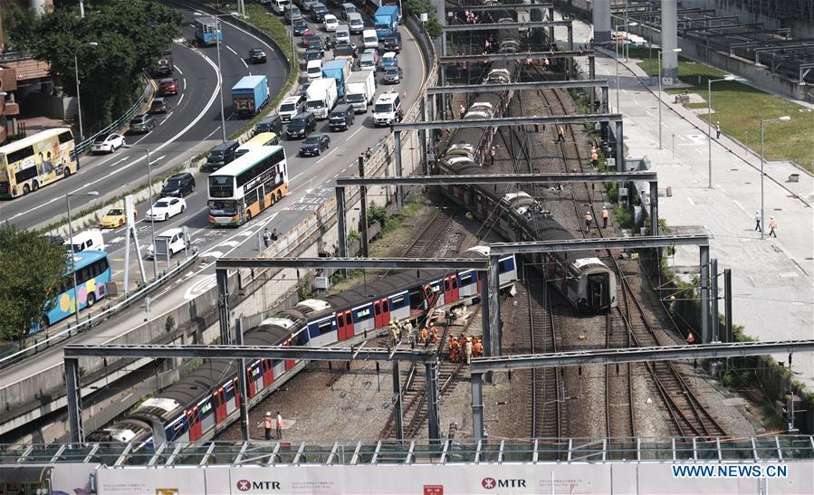 8 pessoas feridas após descarrilamentos de trem perto da estação de metrô Hung Hom de Hong Kong