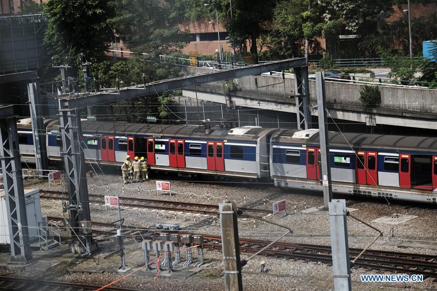 8 pessoas feridas após descarrilamentos de trem perto da estação de metrô Hung Hom de Hong Kong