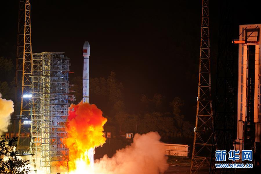 China lança dois novos satélites BeiDou