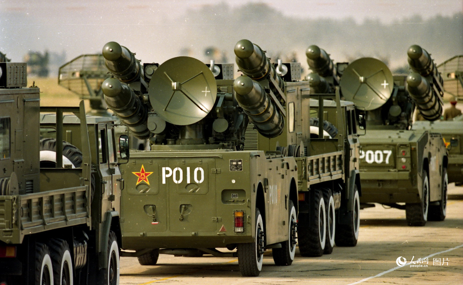 Galeria: parada militar celebrou 50º aniversário da fundação da Nova China (1999)