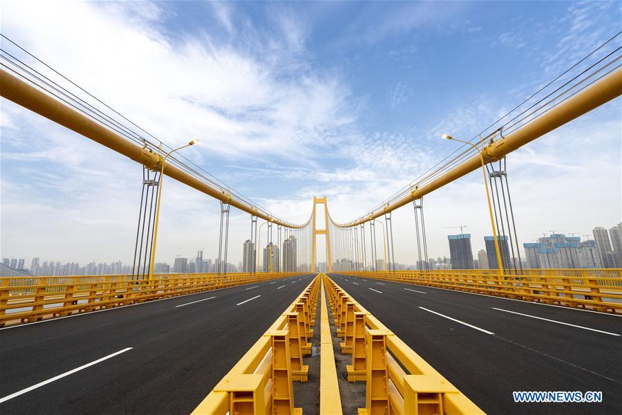 Ponte de suspensão mais extensa do mundo abre ao tráfego