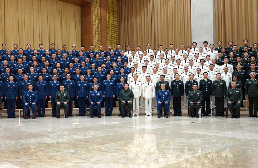 Xi reúne-se com delegados do congresso do Partido da força conjunta de apoio logístico e altos oficiais do ELP em Hubei