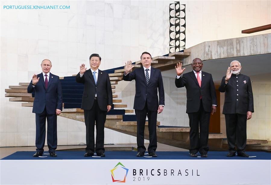 Xi pede que países do BRICS defendam multilateralismo