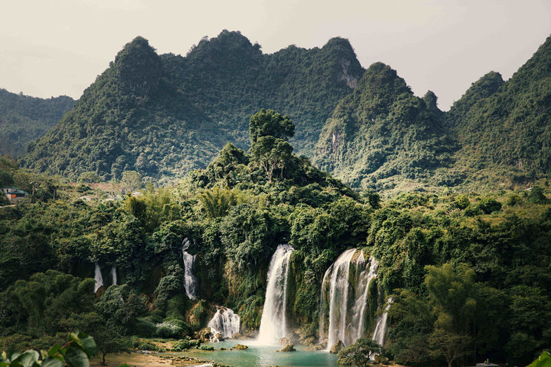 Cachoeira transnacional sino-vietnamita será projeto piloto de cooperação turística sob iniciativa “Cinturão e Rota”