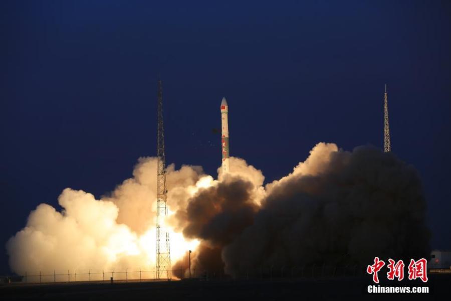 China envia dois satélites multimídia globais para órbita planejada