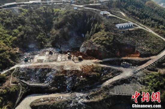 Explosão em fábrica de fogo de artifício deixa 7 mortos e 13 feridos