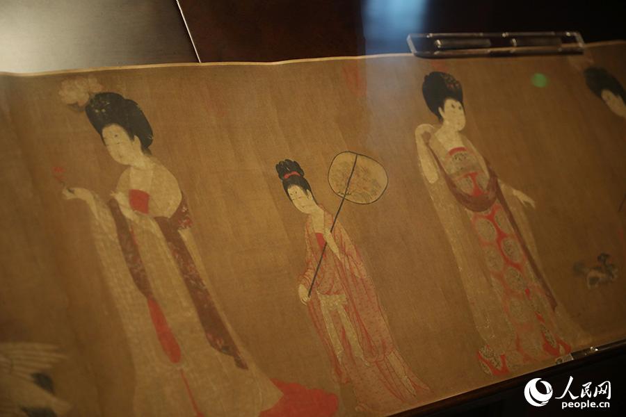 Exposição de relíquias culturais da dinastia Tang realizada em Museu da província de Liaoning