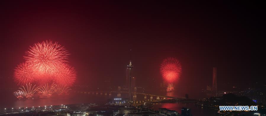 Macau e Zhuhai realizam em conjunto espetáculos de fogos de artifício