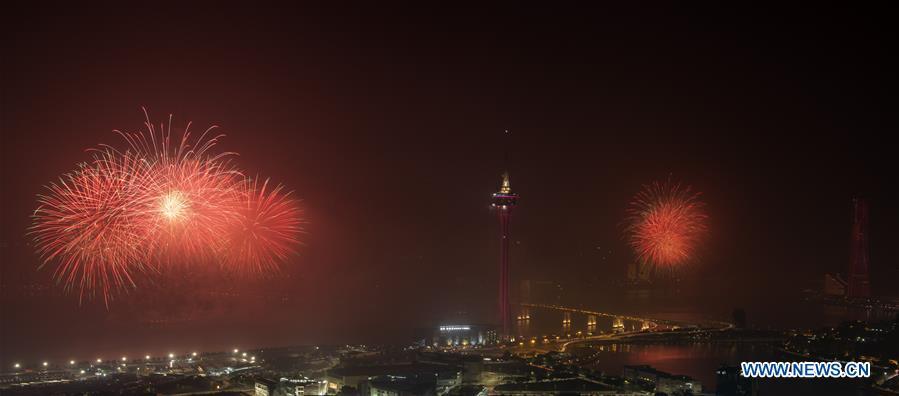 Macau e Zhuhai realizam em conjunto espetáculos de fogos de artifício